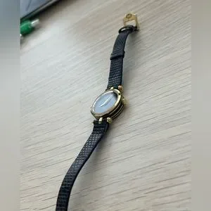 Gucci | Accessories | Classic Authentic Gucci Watch From 989  display picture 1